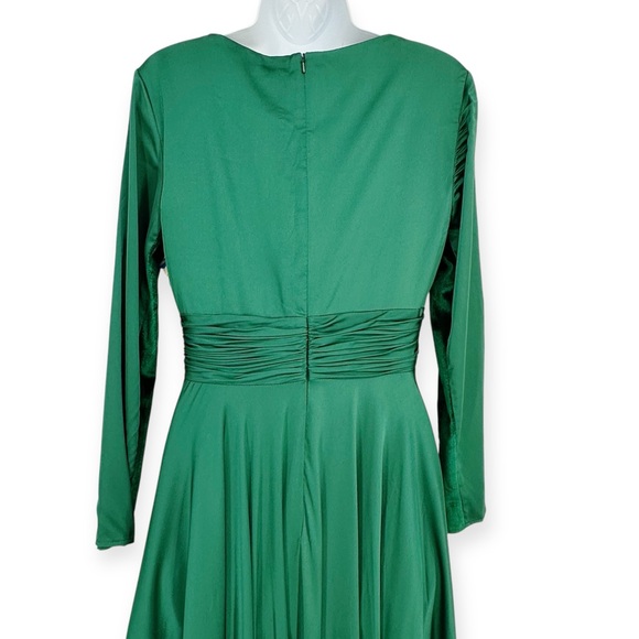 IEENA FOR‎ MAC DUGGAL Long Sleeve Ruched Waist A-Line Gown Style #55245 - size 6 - Picture 5 of 11